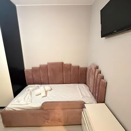 Casa Vivid Tirana